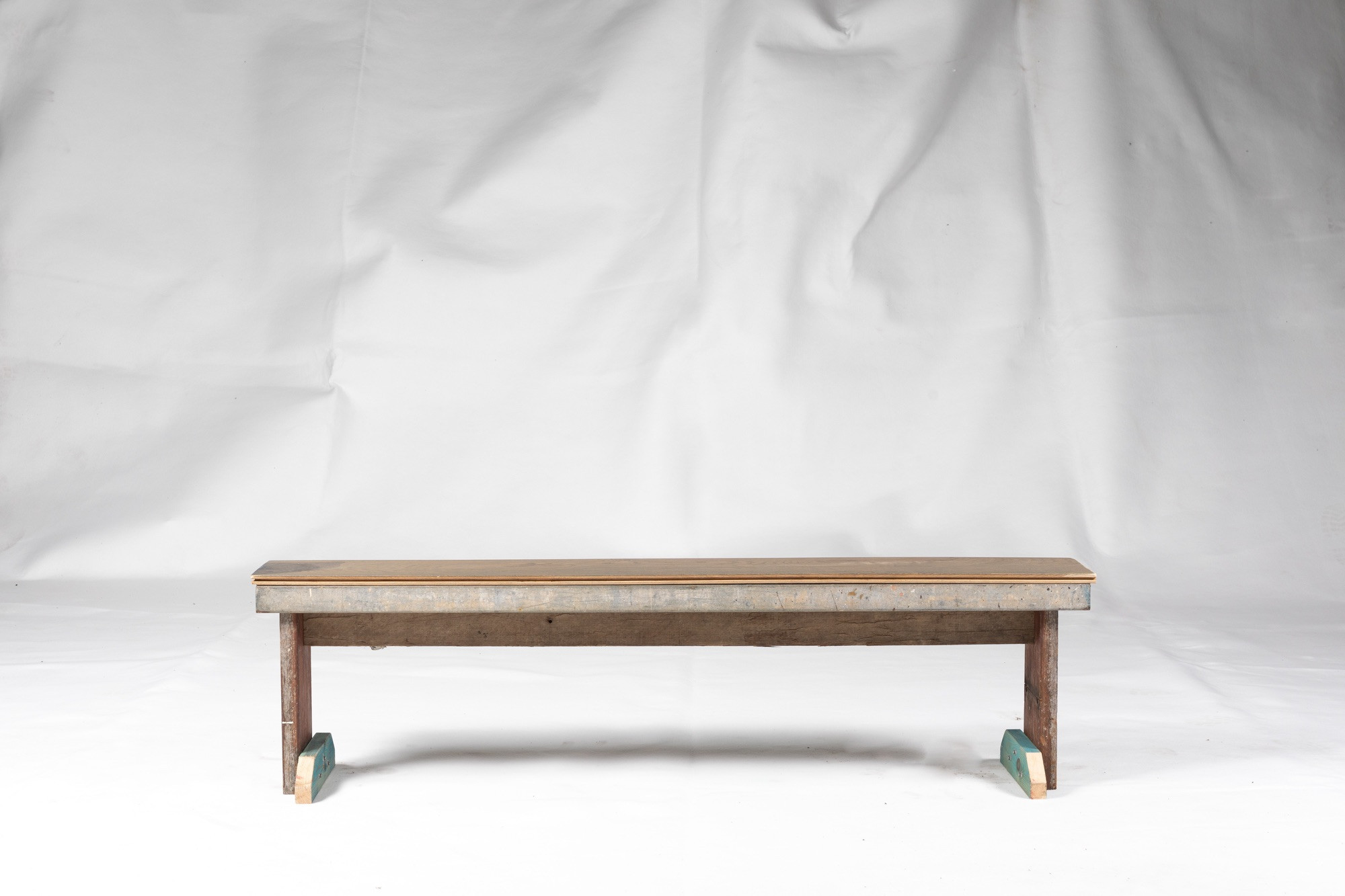 Bench 07 - Image 1